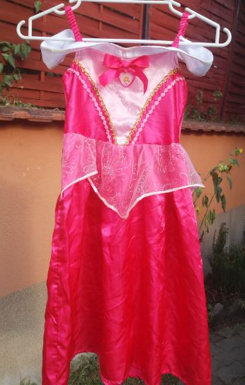  Disney hercegns ruha (6-7)